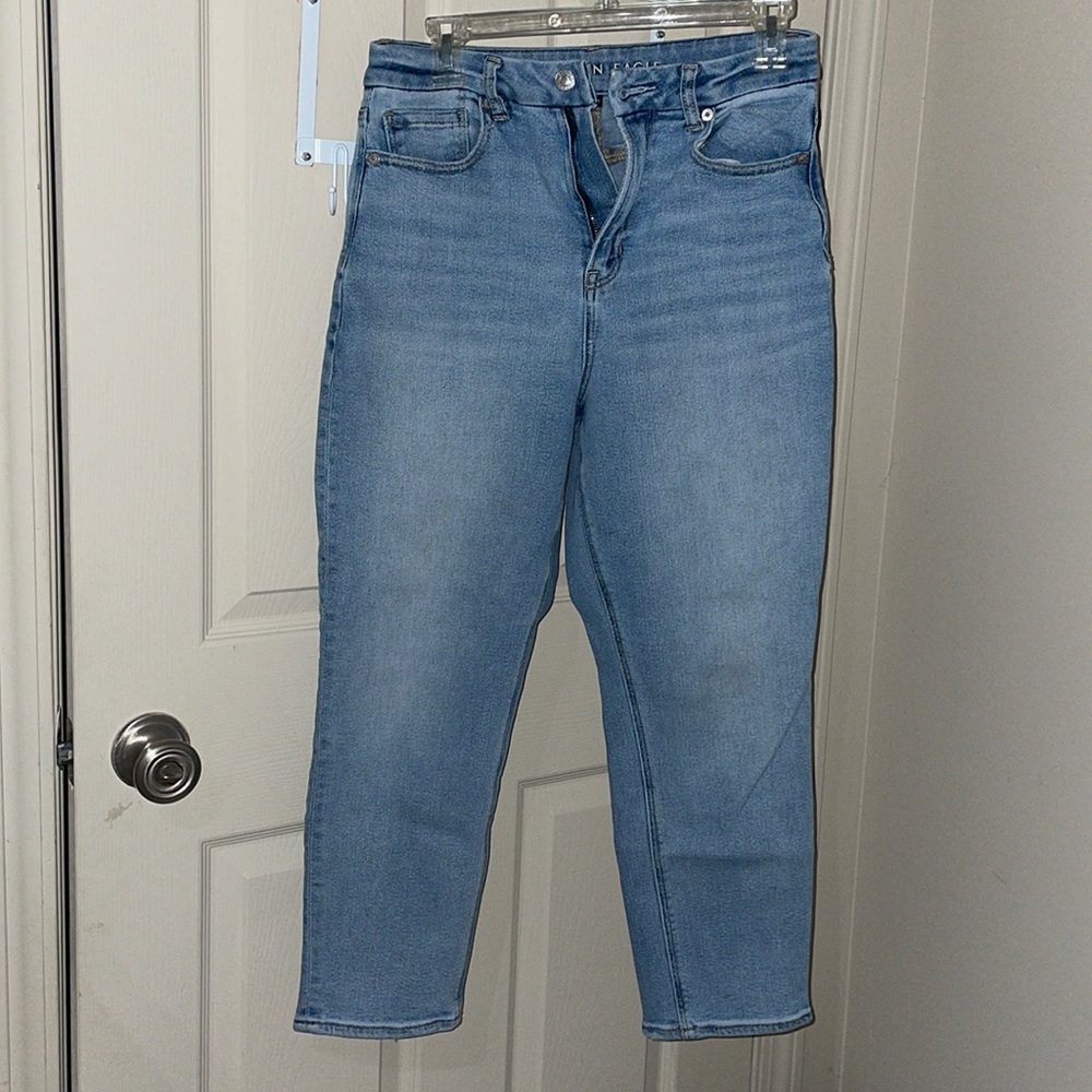 American Eagle stretch curvy mom jean, curvy size 4 EXTRA SHORT